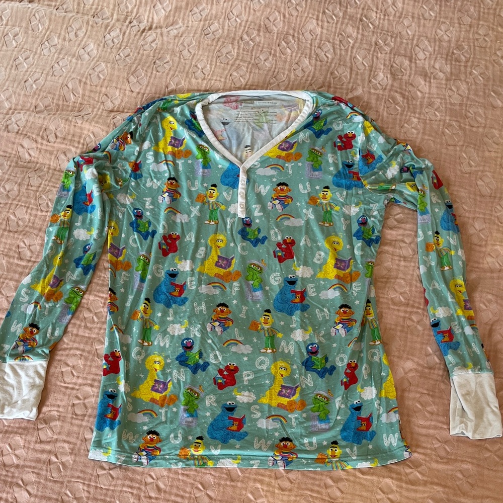 Little Sleepies Sesame Street shirt S